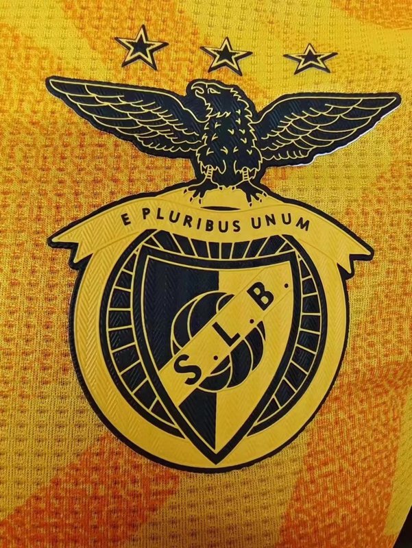 22-23 Benfica away